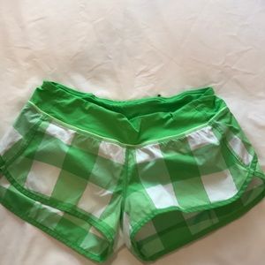 Never worn lulu lemon speed short